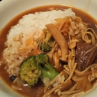 鍋一つでルーから手作り！簡単カレー